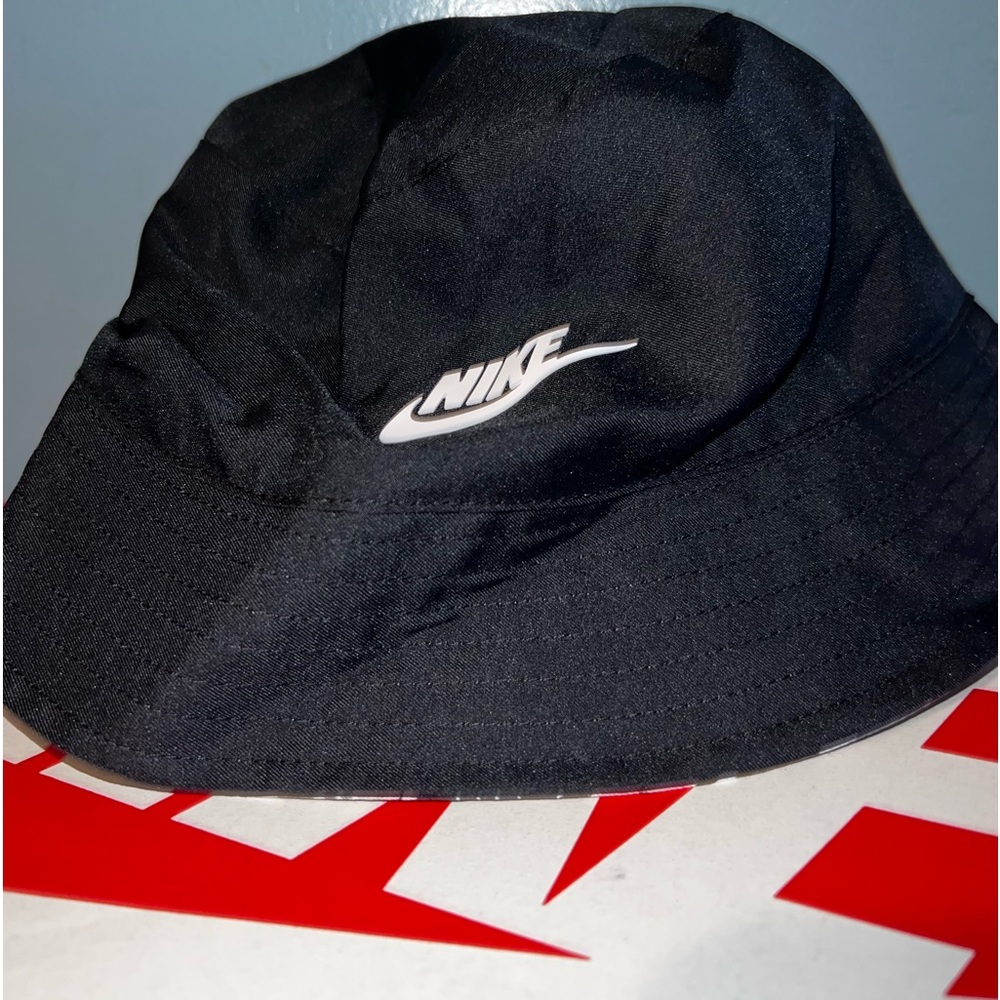 KIDS NIKE BUCKET HAT